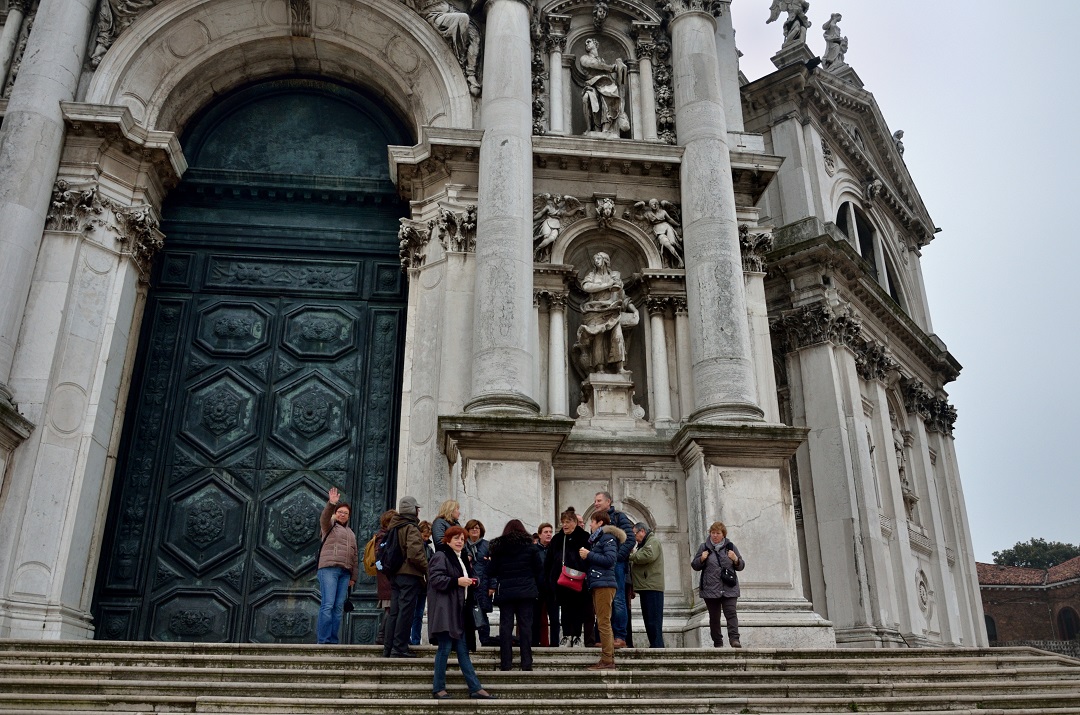 1 - Le groupe devant Santa Maria delle Salute