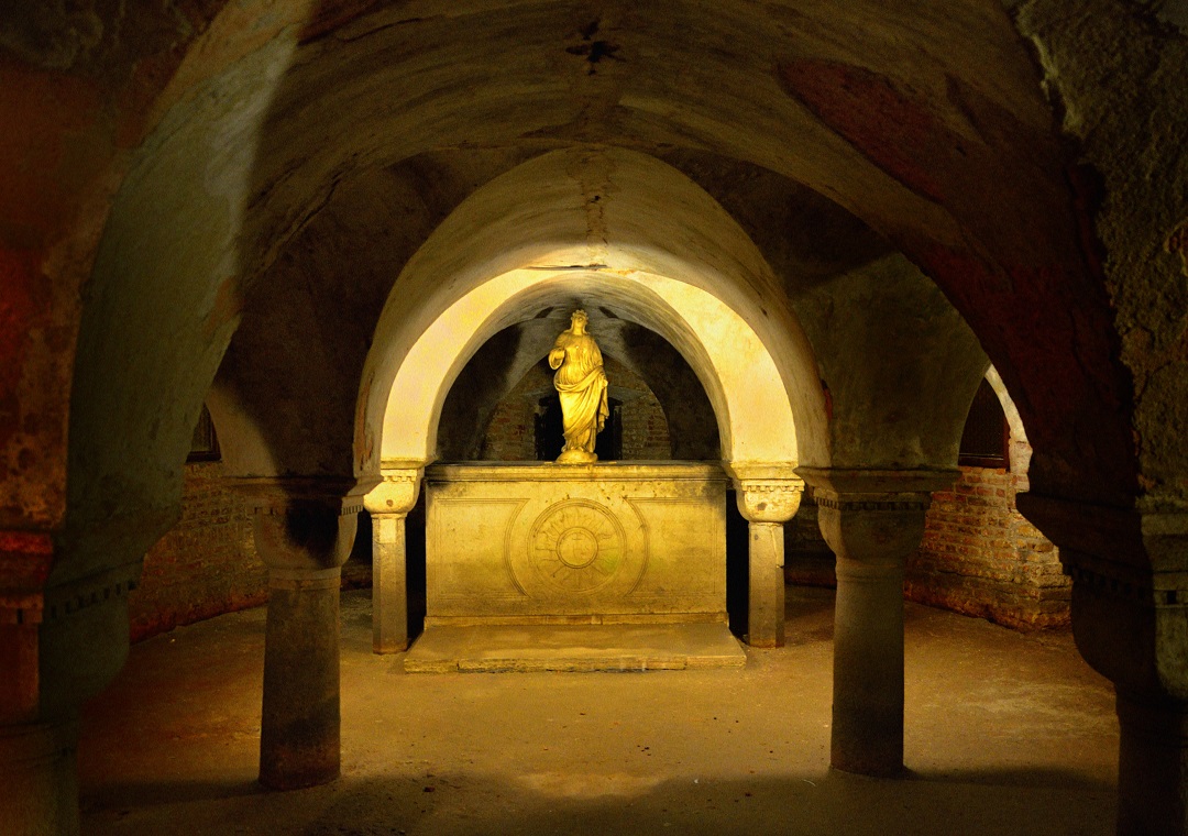 11 - San Zaccaria . La crypte