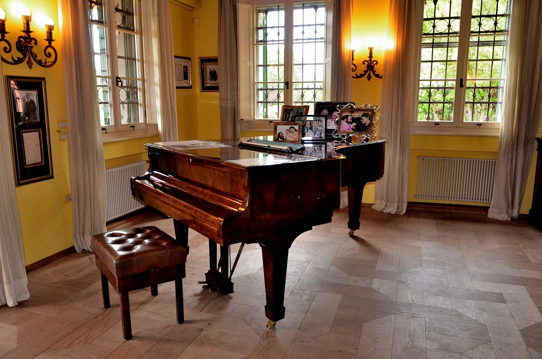 117 - Modène - Maison Musée Luciano Pavarotti