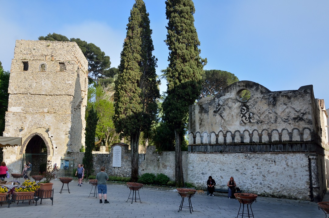 163 - Ravello - L'entrée de la Villa Rufolo