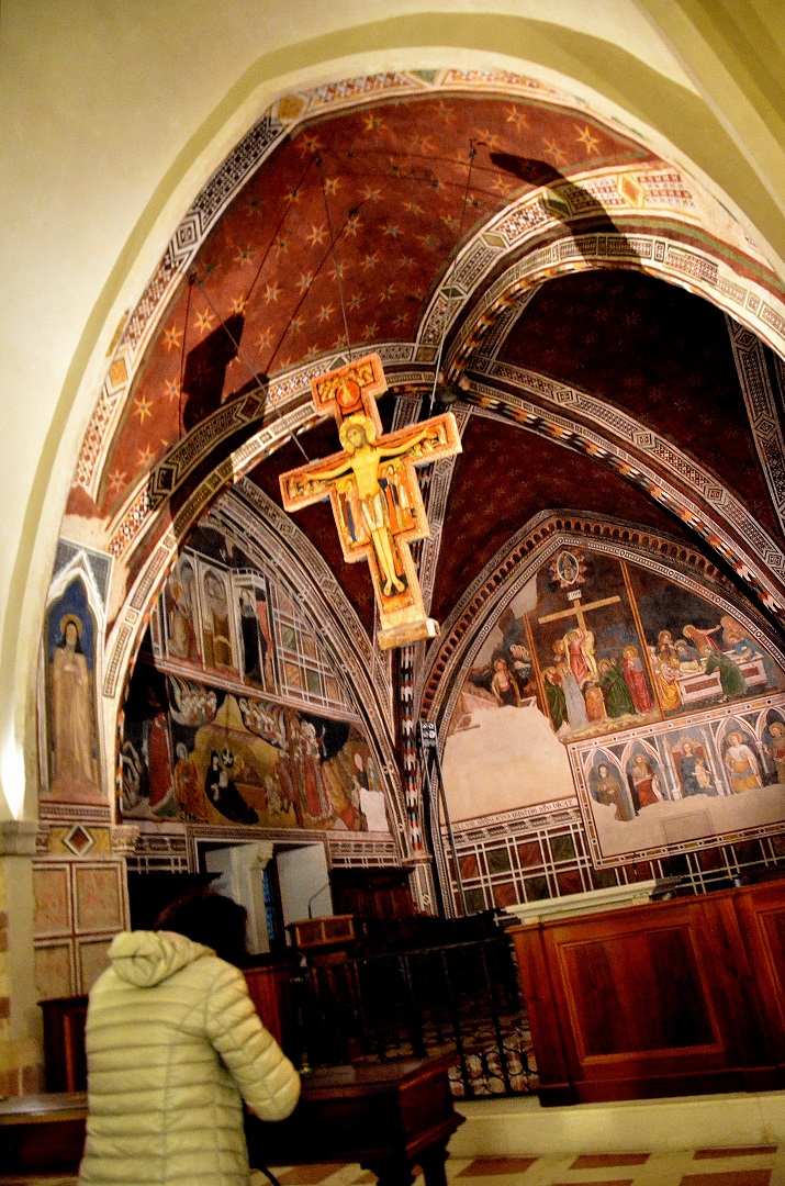 63 - Assise - Basilique Sainte Claire