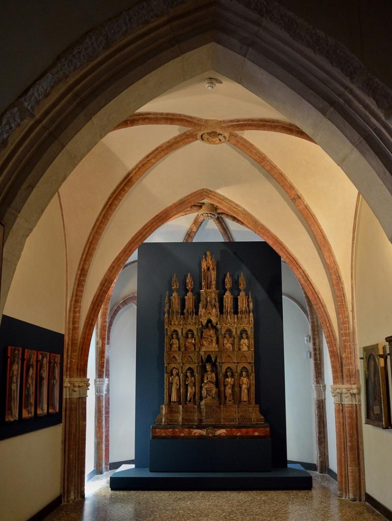 74 - L'Accademia . Giolfino . La Mère, l'enfant et les saints