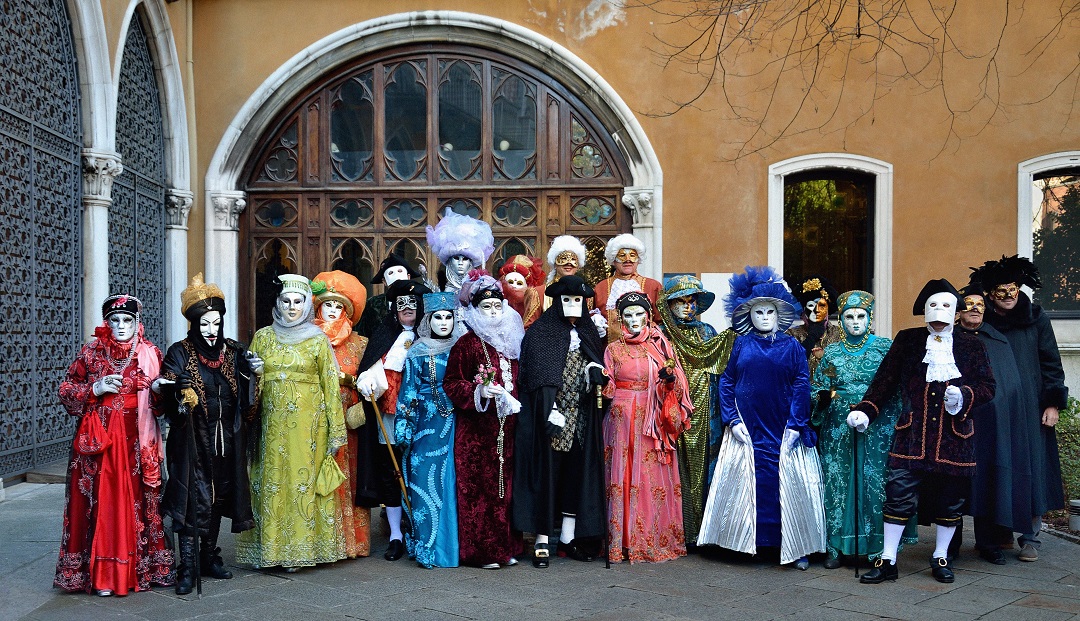 91 - La Dante costumée