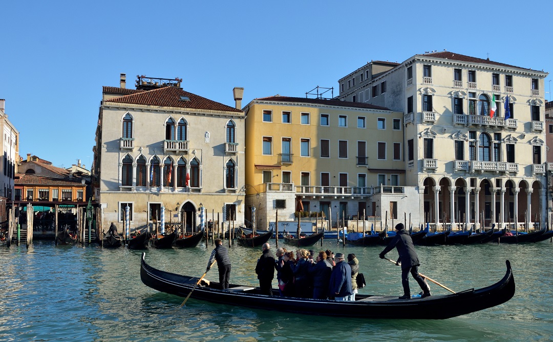 99 - Traversée du Grand Canal en traghetto
